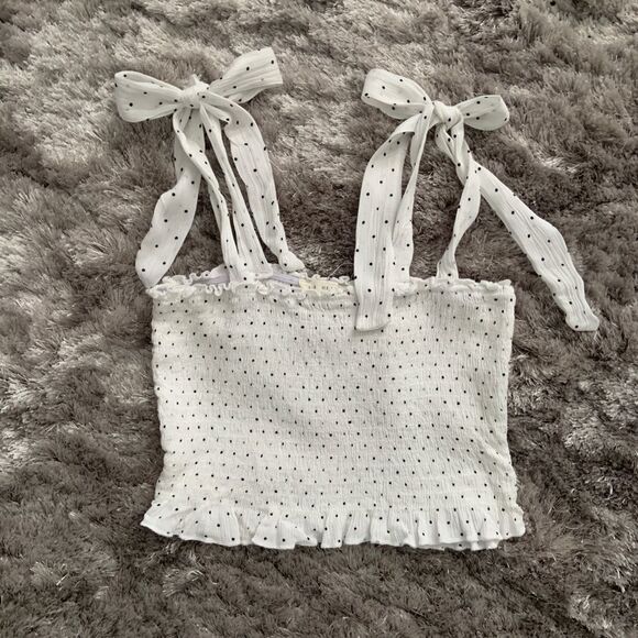 🚨3 for $25 - LA Hearts Smocked Shoulder Tie Top - Picture 2 of 4